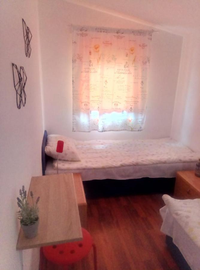Andrija Apartment Krnica Bagian luar foto