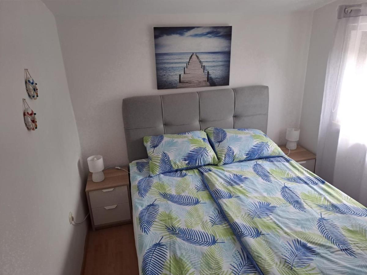 Andrija Apartment Krnica Bagian luar foto
