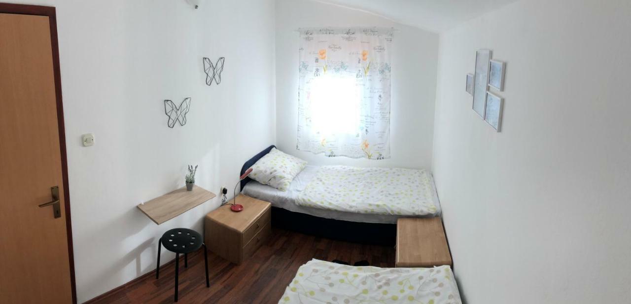 Andrija Apartment Krnica Bagian luar foto